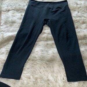 The Girlfriend Collective XXL black cropped leggings